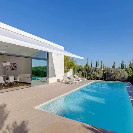 Preciosa Con La Piscina En Colinas Villa *