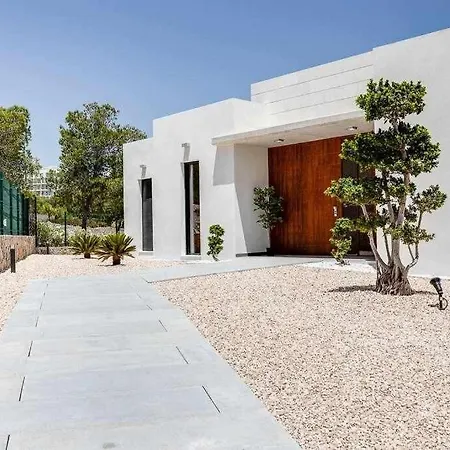 Preciosa Con La Piscina En Colinas Villa *