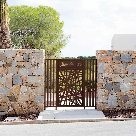 Preciosa Con La Piscina En Colinas Villa Orihuela