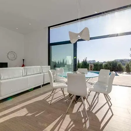 Preciosa Con La Piscina En Colinas Villa Orihuela